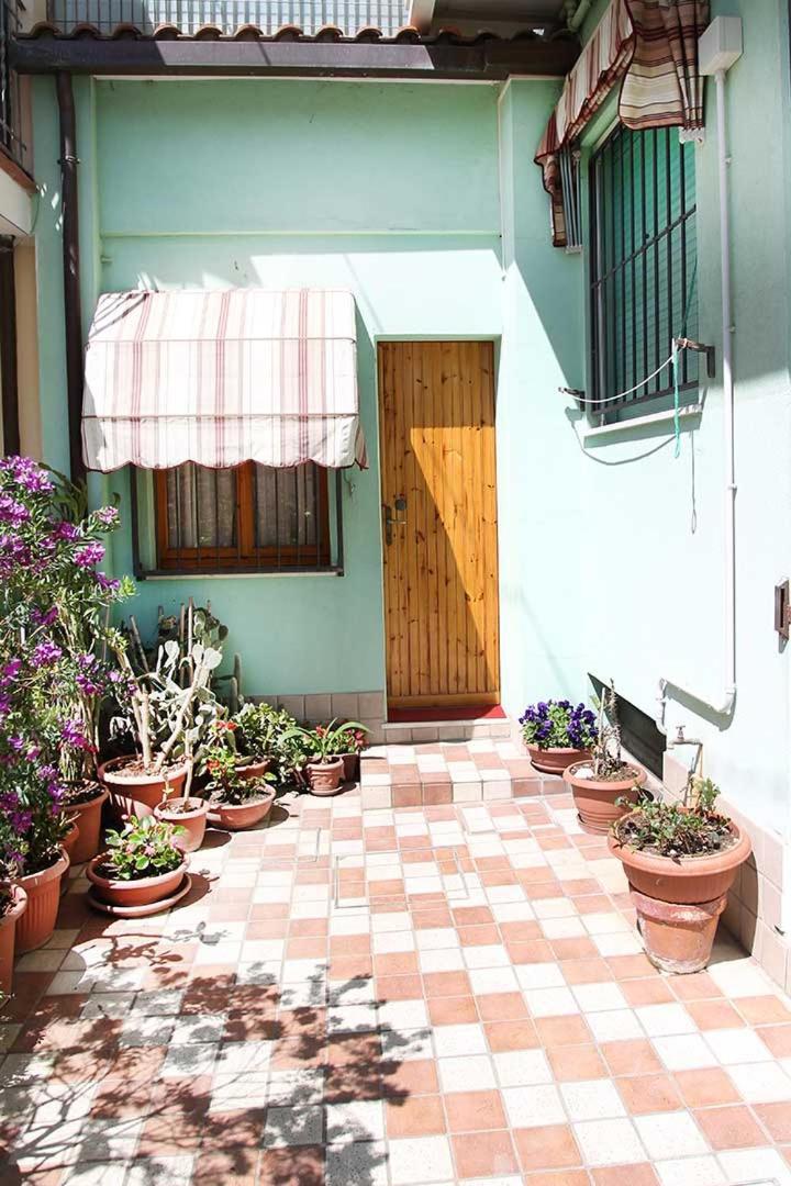 Hotel Dolores ริมินี ภายนอก รูปภาพ