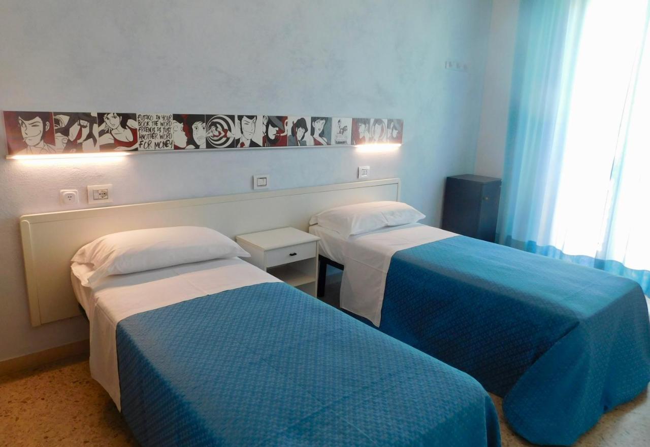 Hotel Dolores ริมินี ภายนอก รูปภาพ