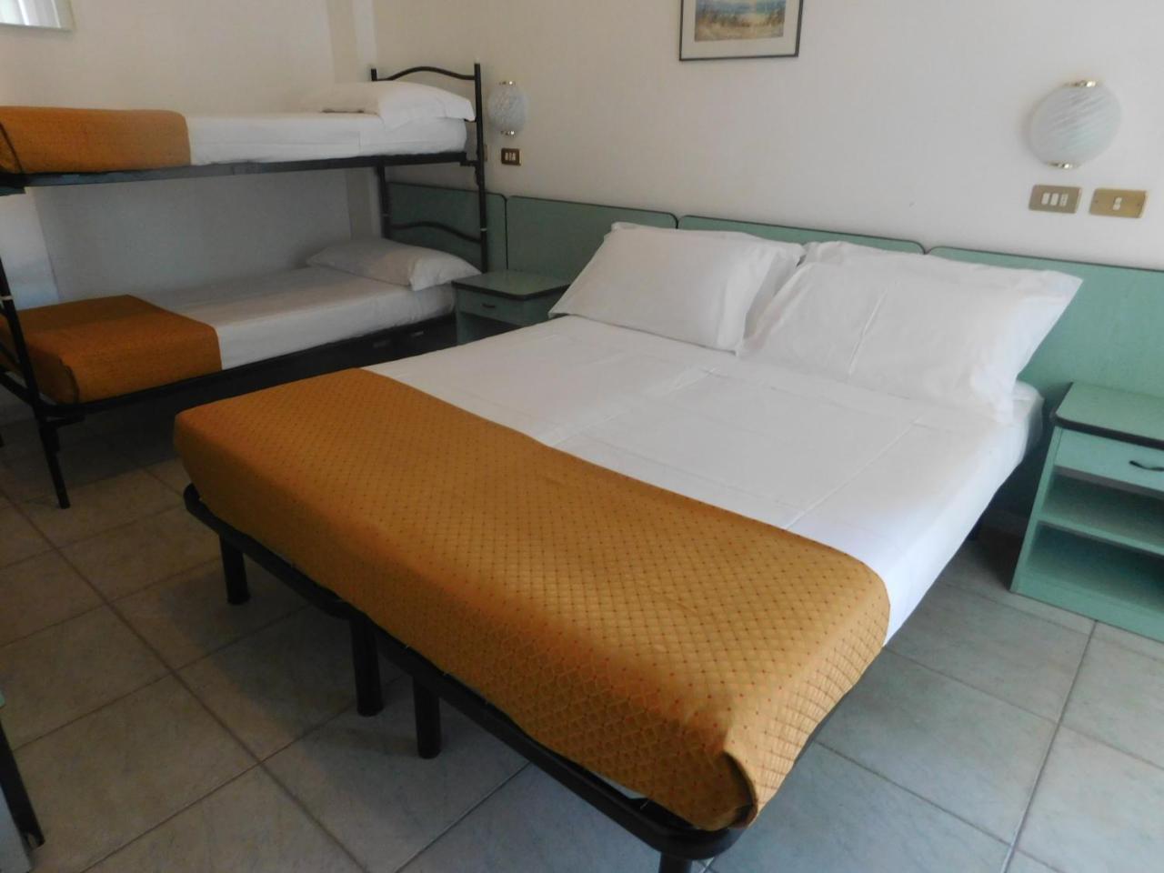 Hotel Dolores ริมินี ภายนอก รูปภาพ